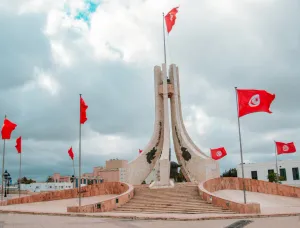 Tunisian Democracy Sheds the Burden of Reciprocity | Insight